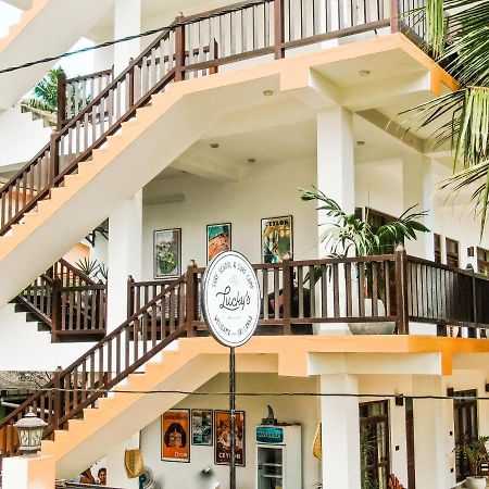 مبيت وإفطار فيليغاما Lucky'S Surf Camp المظهر الخارجي الصورة