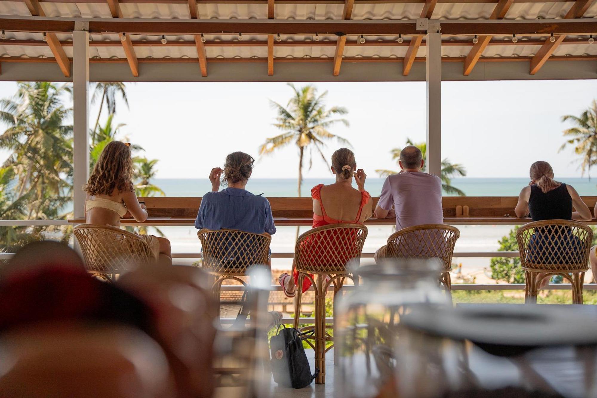 مبيت وإفطار فيليغاما Lucky'S Surf Camp المظهر الخارجي الصورة