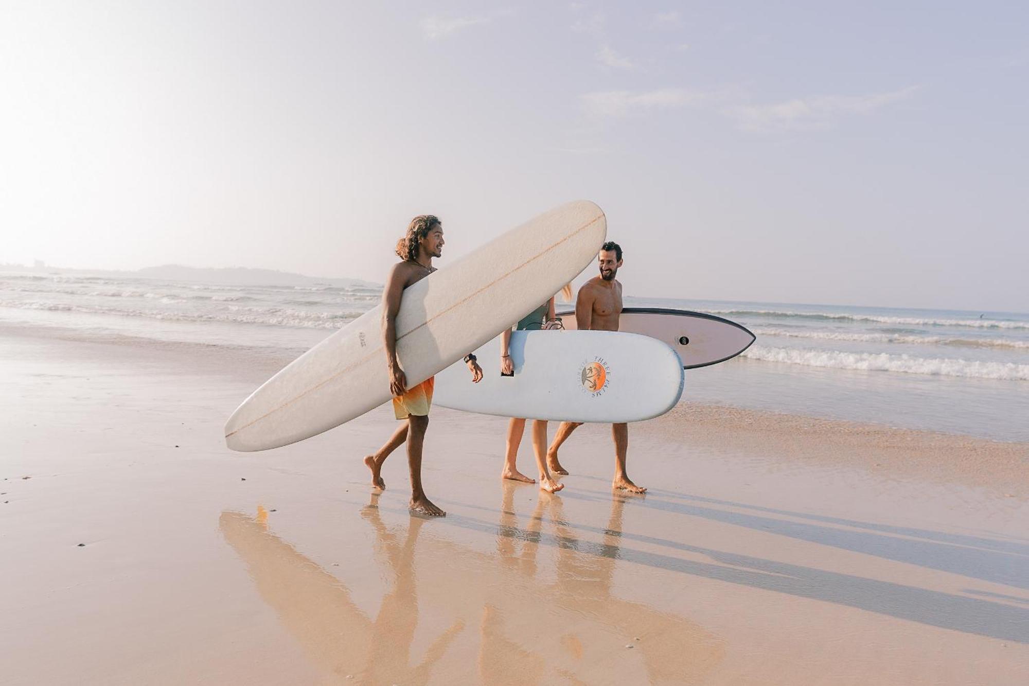 مبيت وإفطار فيليغاما Lucky'S Surf Camp المظهر الخارجي الصورة